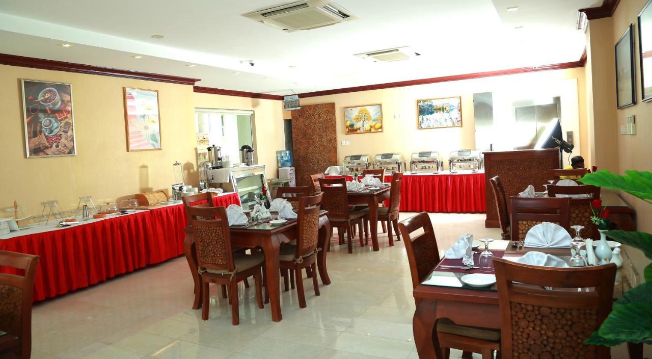 Royal Hotel Muscat Exterior photo