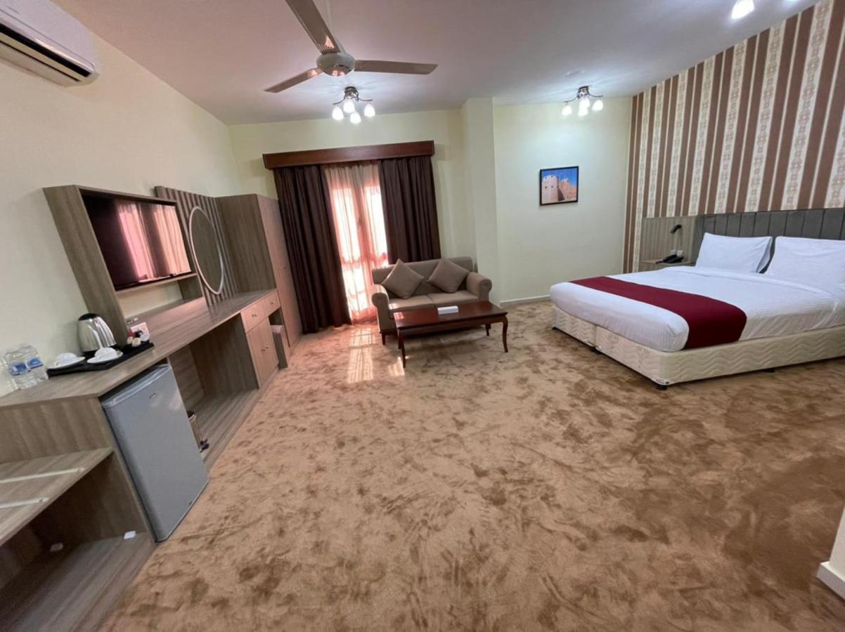 Royal Hotel Muscat Exterior photo