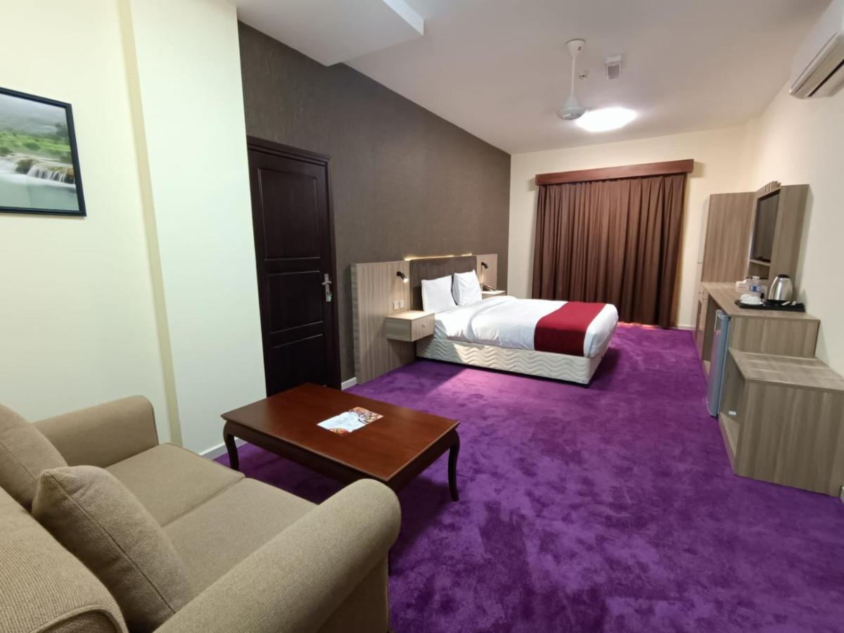 Royal Hotel Muscat Exterior photo
